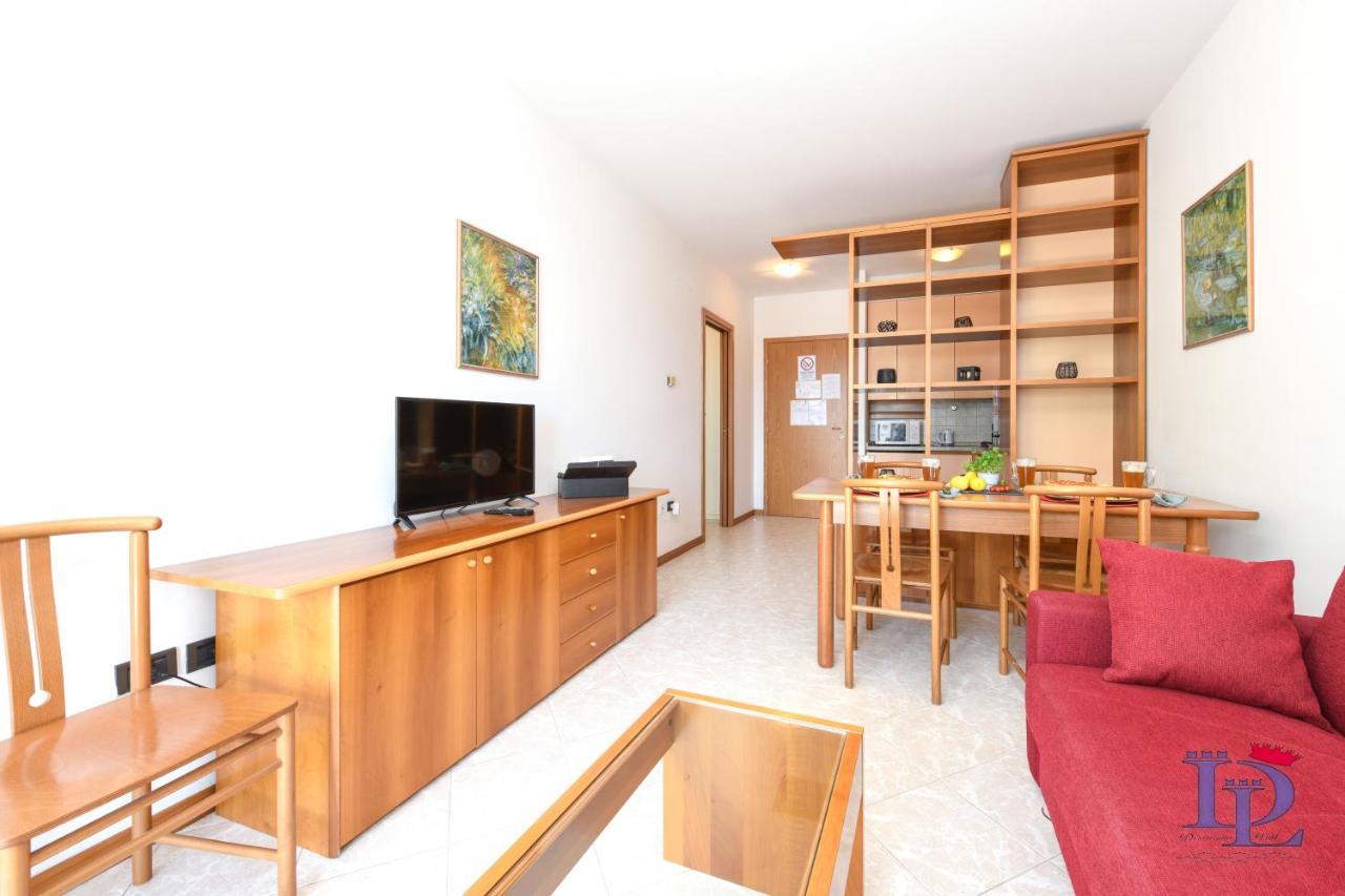 Desenzanoloft Official Partner Marriott Homes & Villas - A Casa Di Attila Desenzano del Garda Exterior photo
